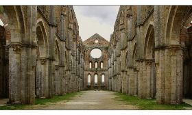 Klosterruine San Galgano_sized.jpg